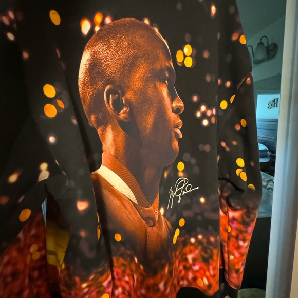 Michael Jordan extra warm insulated hoodie. - Picture 2 of 2